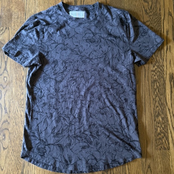 EUC Abercrombie & Fitch T-shirt Men’s Large - Picture 5 of 9